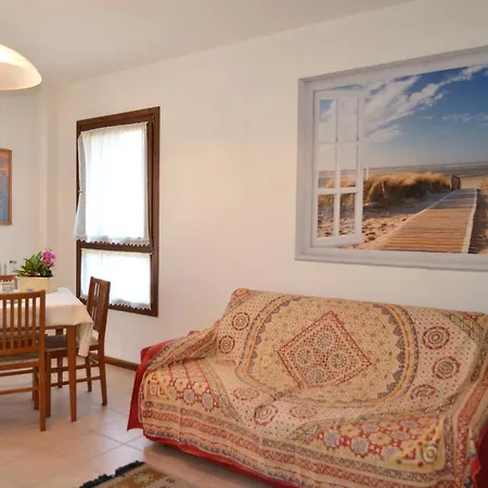 Apartment Posta Cozy Close To Venice