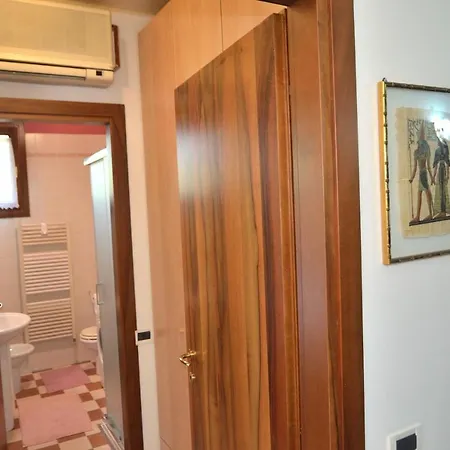 Posta Cozy Close To Venice Apartment Noale